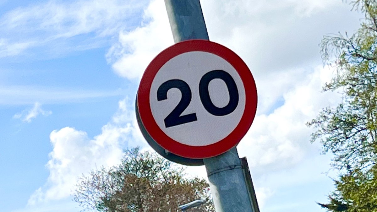 Myttin Da #Cornwall Hope you had a great weekend in the sunshine Talking #20mph zones on the show today. Five areas here have had them introduced already, more will follow. What do you think?