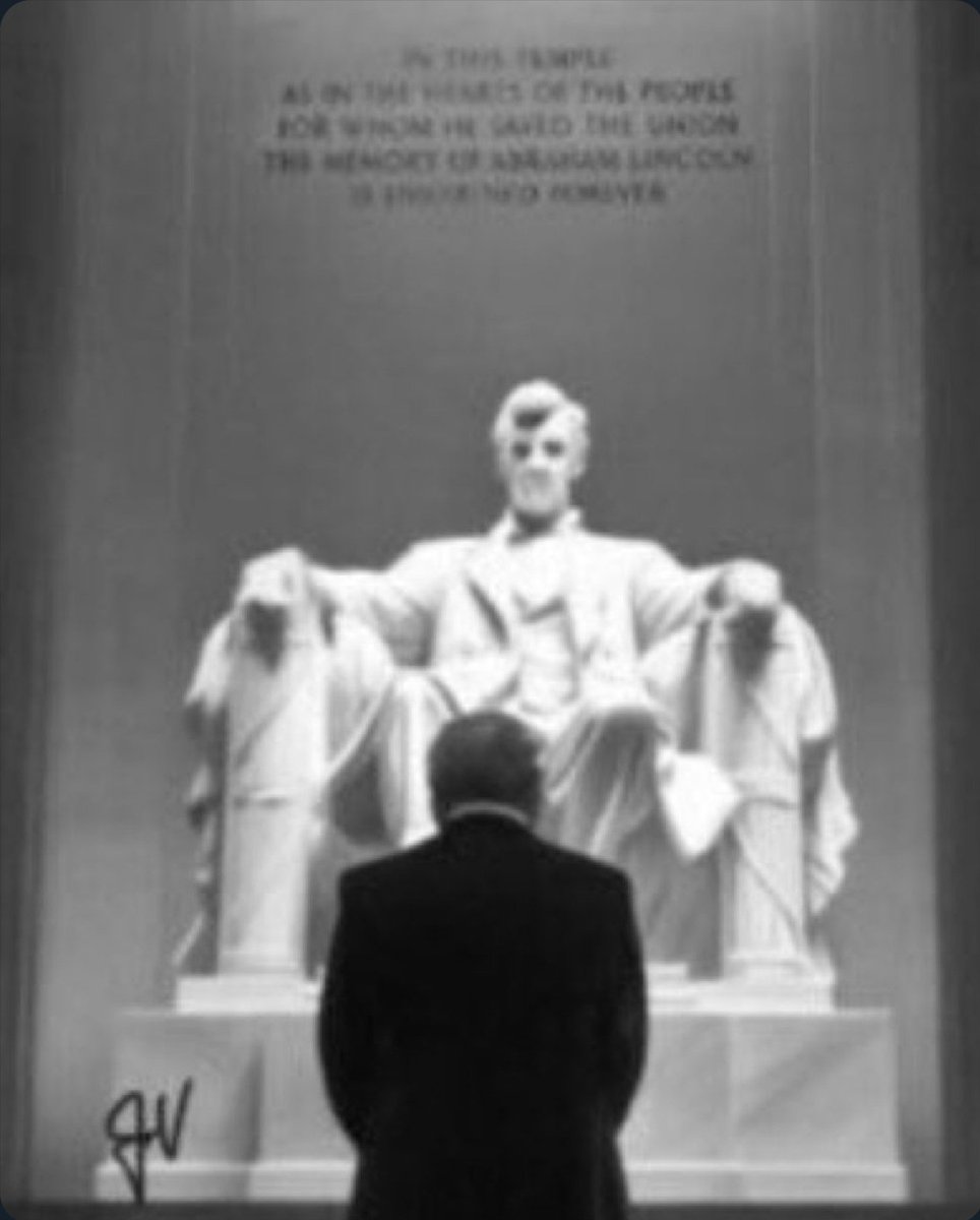 Is somebody fellating President Lincoln?!?!?? To what purpose? What does this individual want to get in return?!?!? Is it a desperate move? Stay tuned...🤣🤣🤣