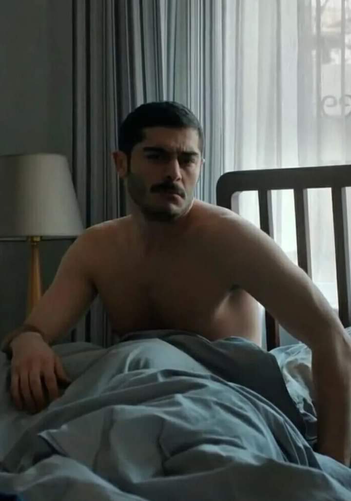 Buongiorno buon inizio settimana 🖤 🖤 🖤 #BurakDeniz #CelalKün #Maraşlı