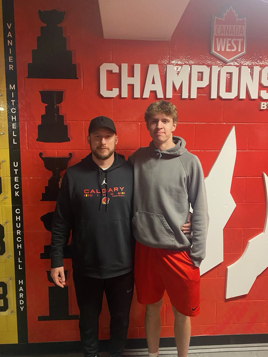 Irahozack's tweet photo. Thank you to all of the coaches at @Dinos_Football for the awesome visit! It was an amazing weekend being there for their spring camp, and I am super happy to say that I have received an offer to continue playing football at the University of Calgary! https://t.co/OPf5ggnuR4