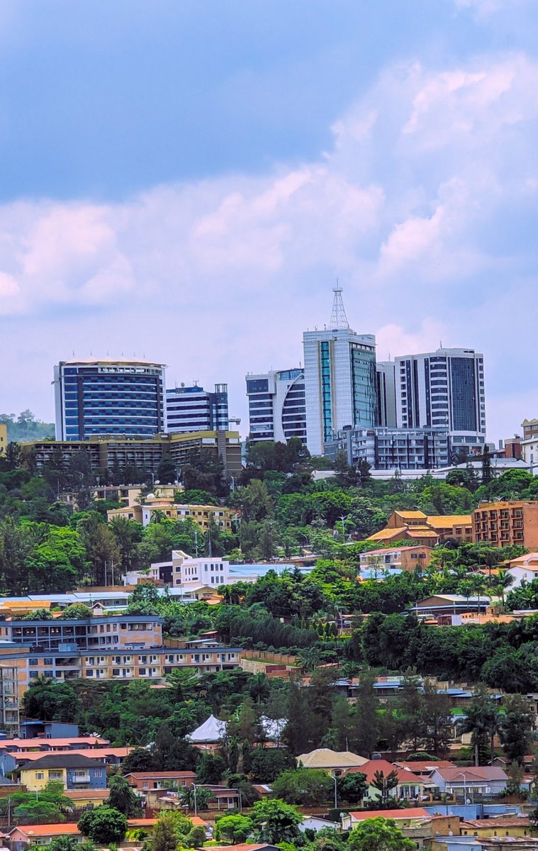 Where are you tweeting from? Good morning from clean Kigali, Rwanda🇷🇼 #RwandaIsOpen 📸@FabRugumire (Mr Lens)