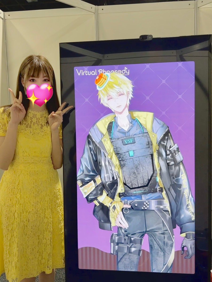 Eri_32111's tweet photo. wasn’t able to tell him everything I prepared cuz time got shortened pien
but seeing 🔗 is always nice
he was really sweet🥹
i don’t rly remember what I said but apparently I was praying/worshiping him??? LOL
#VirtualRhapsody #VRhapSG #SonnyBrisko https://t.co/eD1JPPH3nW