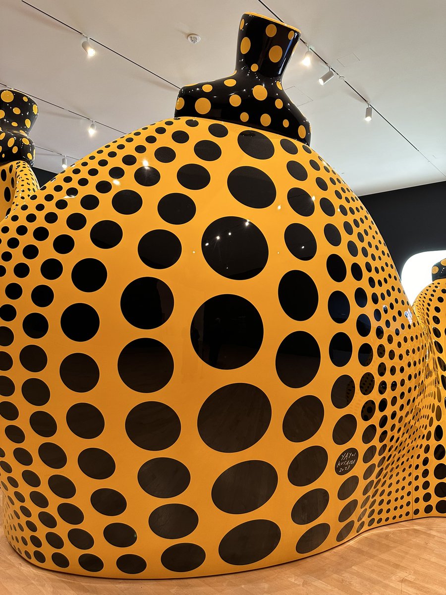 “#Pumpkins talk to me.” Happy to see #YayoiKusama ♾️ mirror rooms (in 2-minute bursts) and the 11-foot pumpkin before they leave #SFMOMA @SFMOMA at the end of May.