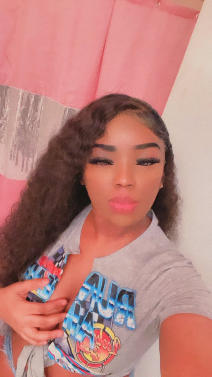 Its__tinyyy's tweet image. You ain't my daddy….bitch I'm big mama 🫶🏽💕