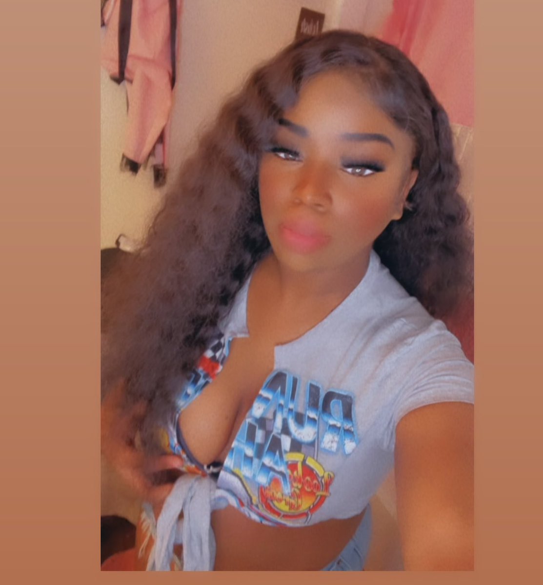 Its__tinyyy's tweet image. You ain't my daddy….bitch I'm big mama 🫶🏽💕