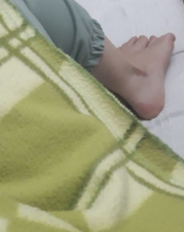Gizemaskii's tweet photo. Yine buz gibi bir #pazartesi sabahı ve üşüyen ayaklarım.. https://t.co/cnTMfREBRn