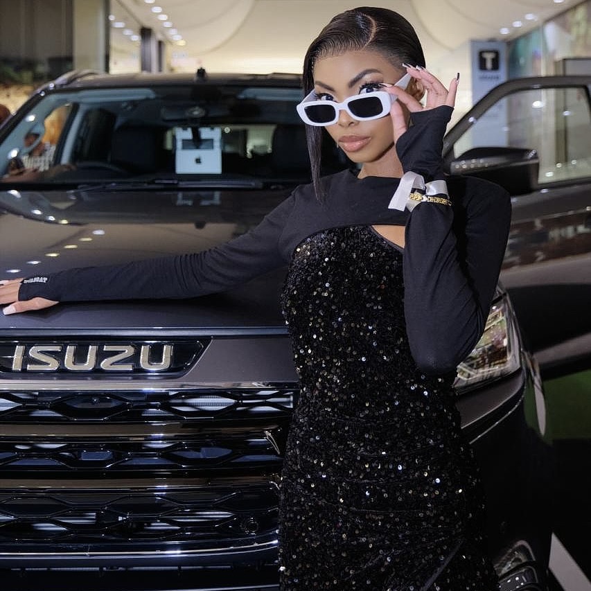 Driving up style & sophistication, @IsuzuSA unveiled their Luxury Collections at SA Fashion Week. Isuzu teamed up with Black Coffee, Munkus & Franc Ellis to put it together. Did you ever see the automotive industry & world of fashion merging in this way? #ISUZUXSAFW #ExpressoShow