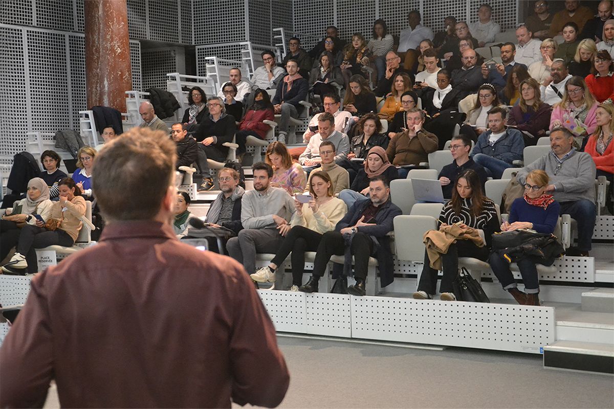 🤝Faire de l'IA générative une chance pour le plus grand nombre, tel est l'objectif des ateliers <a href="/MetaFrance/">Meta France</a> x <a href="/simplonco/">ok</a> 

Très heureux d'avoir lancé cette session à Lille aux côtés de <a href="/fbardeau/">⚡ Frédéric Bardeau 🚀 🔥</a> devant une salle comble !