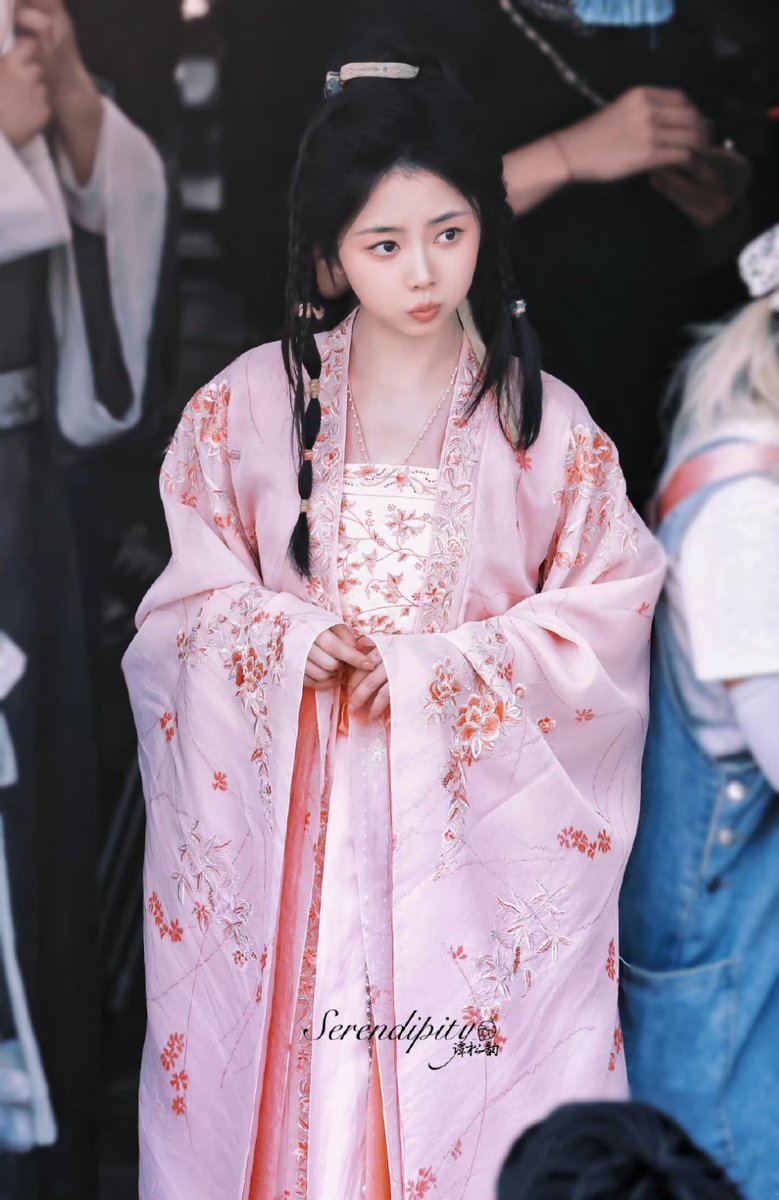 Maybe this one is Princess Ning An, transformation of XiaoYao #TanSongYun
