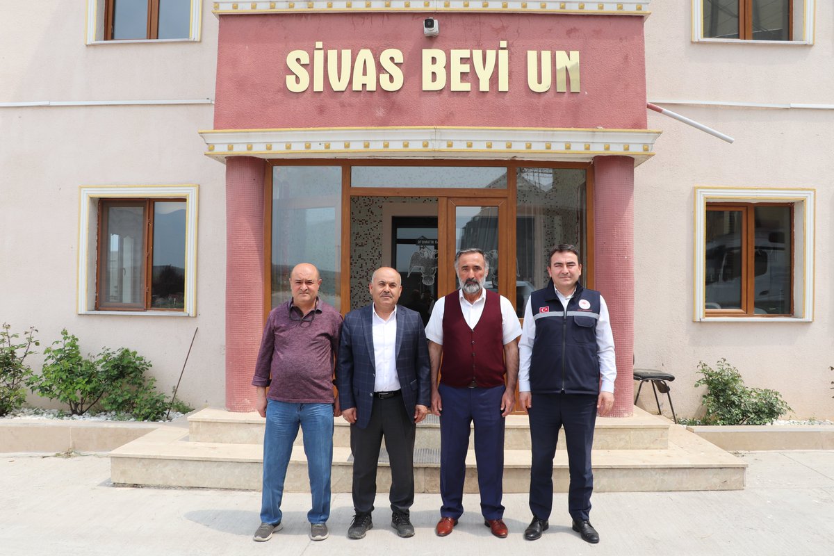 İl Müdürümüz Seyit Yıldız Sivas Beyi Un fabrikasını ziyaret etti. Ziyarette işletme yetkililerinden işletmenin genel durumu hakkında bilgi alarak hayırlı ve bol kazanç diledi.