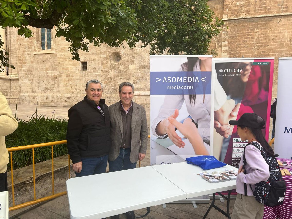 APAFCV's tweet photo. ✅Jose Maria Martinez Pla  Vocal @APAFCV  asistió representando a #ASOMEDIA  Centro de #Mediación a la V Edición de la Semana Valenciana de  la Mediación , celebrados los pasados 26 y 27 de abril, acto organizado por #GEMME #PNPM 

https://t.co/kFhBhfLxj9 https://t.co/ckcTXSVrSQ