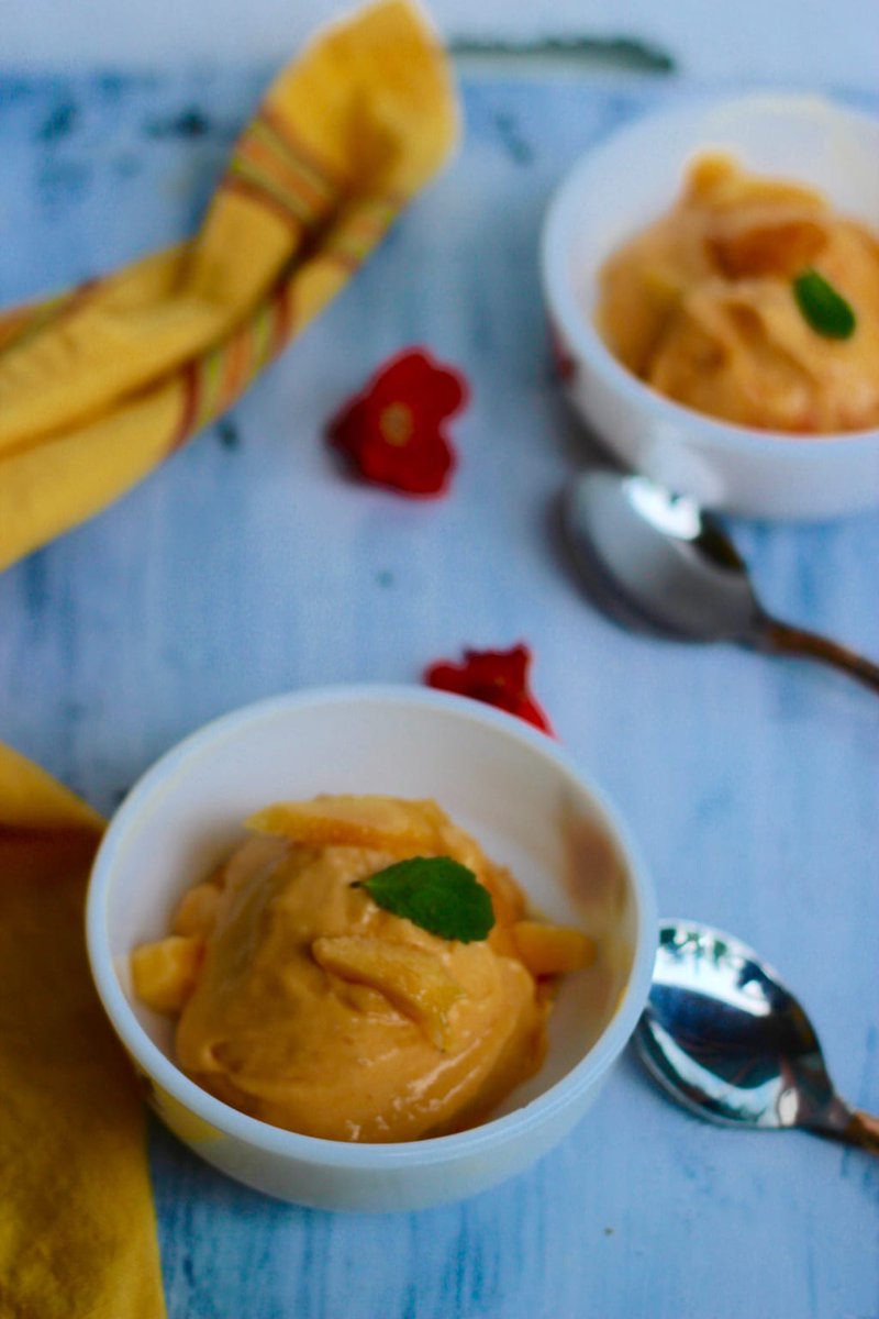 🥭The secret to the easiest homemade mango ice cream Zero-effort, just 2 ingredients, only fridge and mixer needed 1. Peel and dice ripe mango into small cubes. Freeze the mango cubes for 2-3 hours. 2. For one cup of frozen mango cubes, take 2 tbsp of milk powder. 3. Blend…