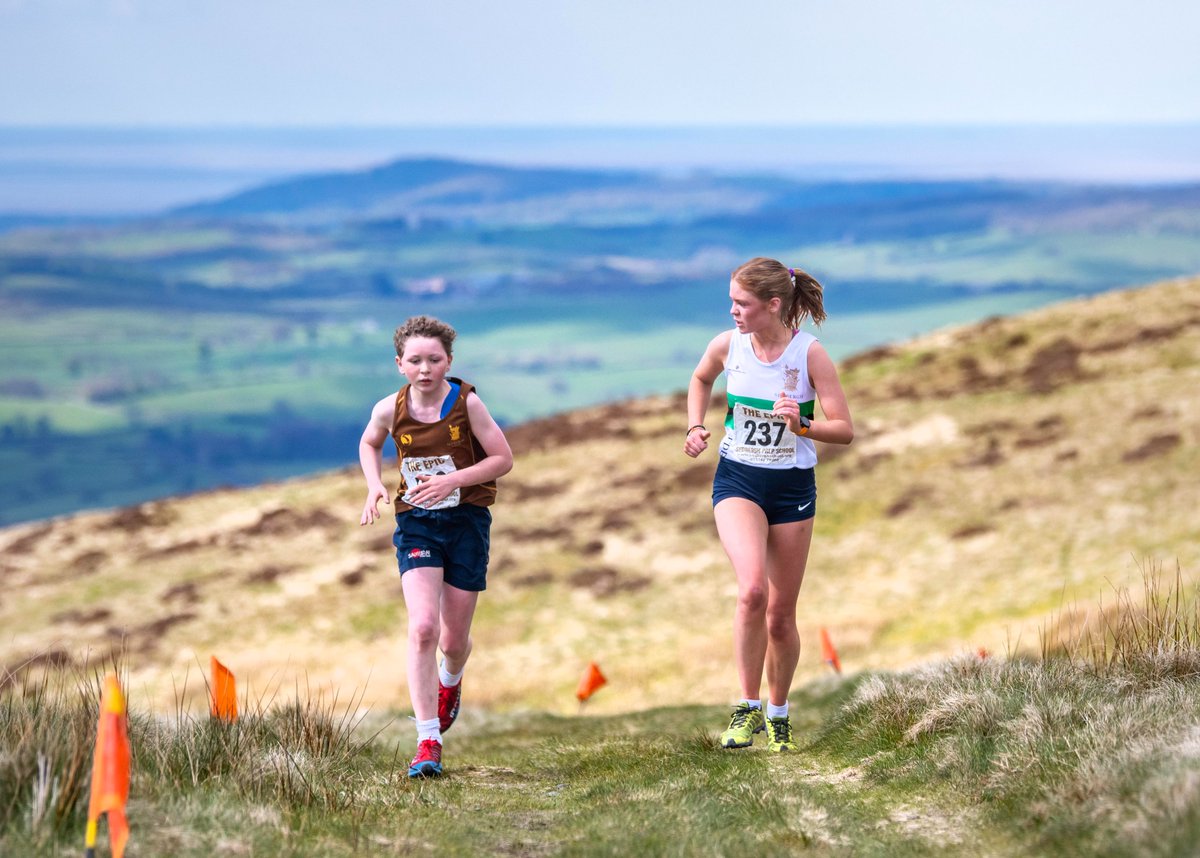 👏 Congratulations to all @Sedbergh_Prep pupils who completed the Epic on Saturday, a truly fantastic and memorable achievement 🤎 Some wonderful photos of this year's Wilson Run winner, Hannah, supporting younger runners on her way round the course