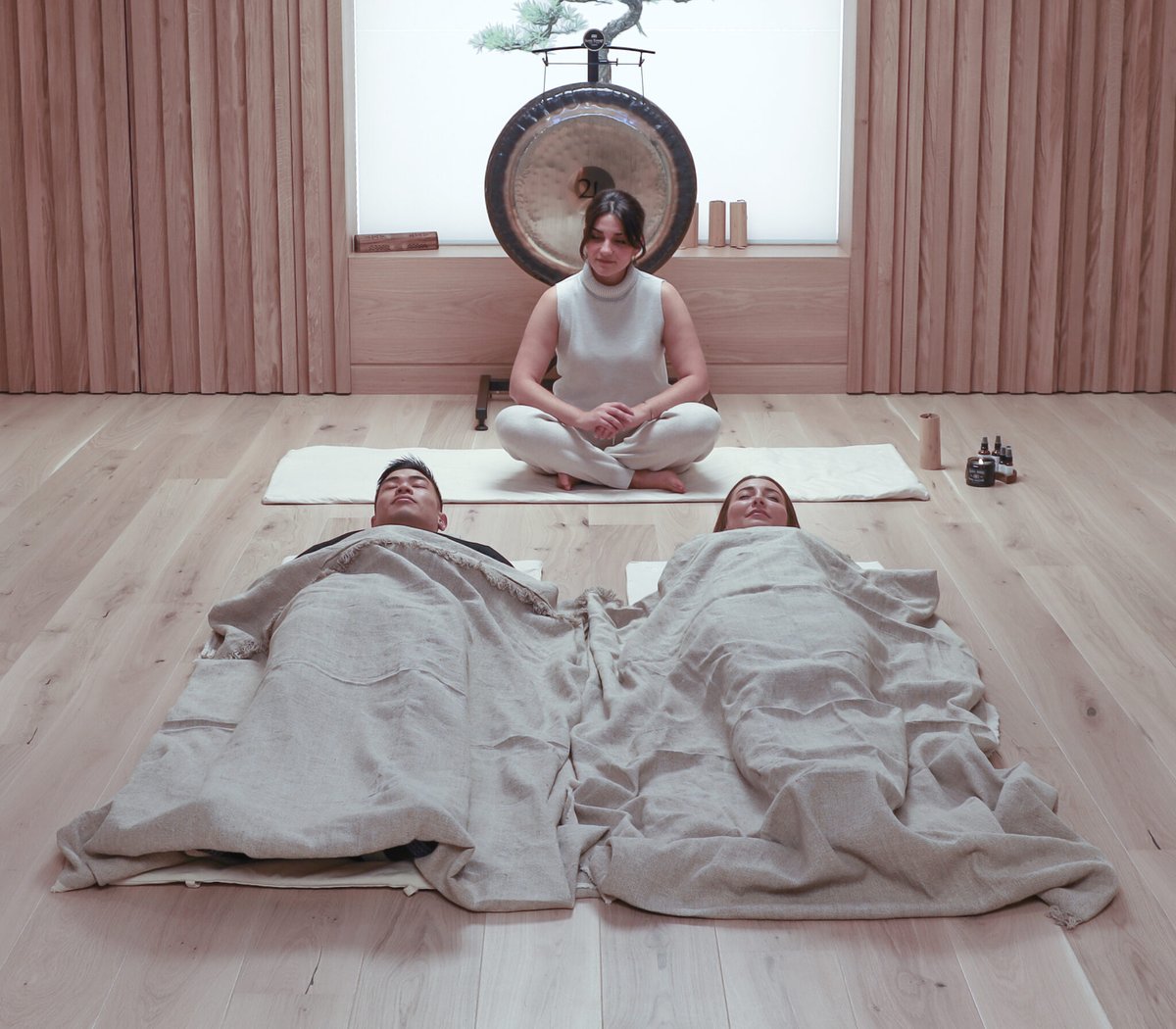 Sound the gong - it's time to relax. Find out why celebrities are obsessing over sound therapy living360.uk/sound-therapy-…
