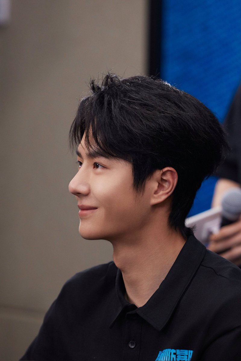 240429 보피셜 유화방폭대 활동 사진
웃는 얼굴 좋아🩷
weibo.com/7485885521/502…