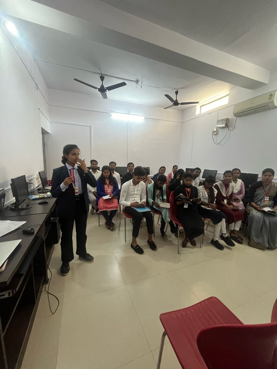 Ms. Gauri Agrawal, a passionate educator from #RuralShoresAcademy, recently conducted a thought-provoking class on sustainability impact for our BPO training project students.

#SustainabilityEducation #EmpoweringStudents  #BPOTrainingProject #MijwanWelfareSociety