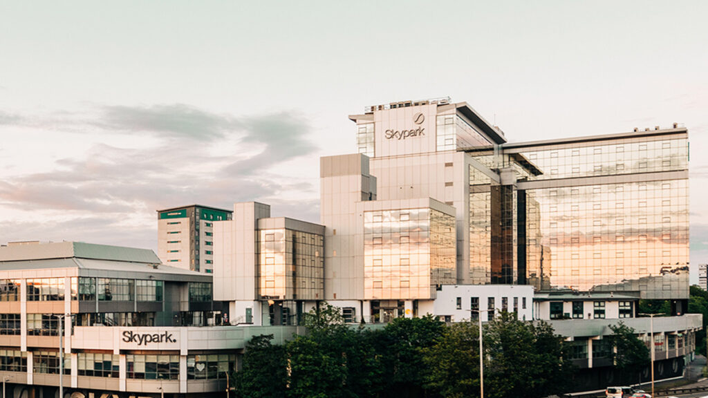 IoT Insider (@_iotinsider) on Twitter photo <a href="/FedHermesLtd/">Federated Hermes - Limited</a> the owner of <a href="/skyparkHQ/">Skypark Glasgow</a> one of Scotland’s premier business destinations – has announced the investment of £2.5m in ‘thebeyond’.
Read more 'STAC Global Technology Hub ‘thebeyond’ at Skypark Glasgow secures investment from Federated Hermes'👇
bit.ly/4a02dCB <a href="/FedHermesLtd/">Federated Hermes - Limited</a> the owner of <a href="/skyparkHQ/">Skypark Glasgow</a> one of Scotland’s premier business destinations – has announced the investment of £2.5m in ‘thebeyond’.
Read more 'STAC Global Technology Hub ‘thebeyond’ at Skypark Glasgow secures investment from Federated Hermes'👇
bit.ly/4a02dCB