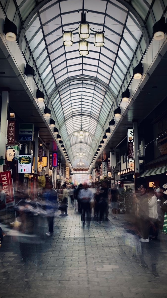 📍:Asakusa 
#tokyo #tokyotokyo #tokyife #tokyolover #tokyolove #tokyophotography #tokyophotographer #tokyophoto 
#japan #japantravel #japantrip #japanphotography #japanphoto #cityskyline #cityphotography #citylife #travelphotography #photography  #photo #photographer #photogram