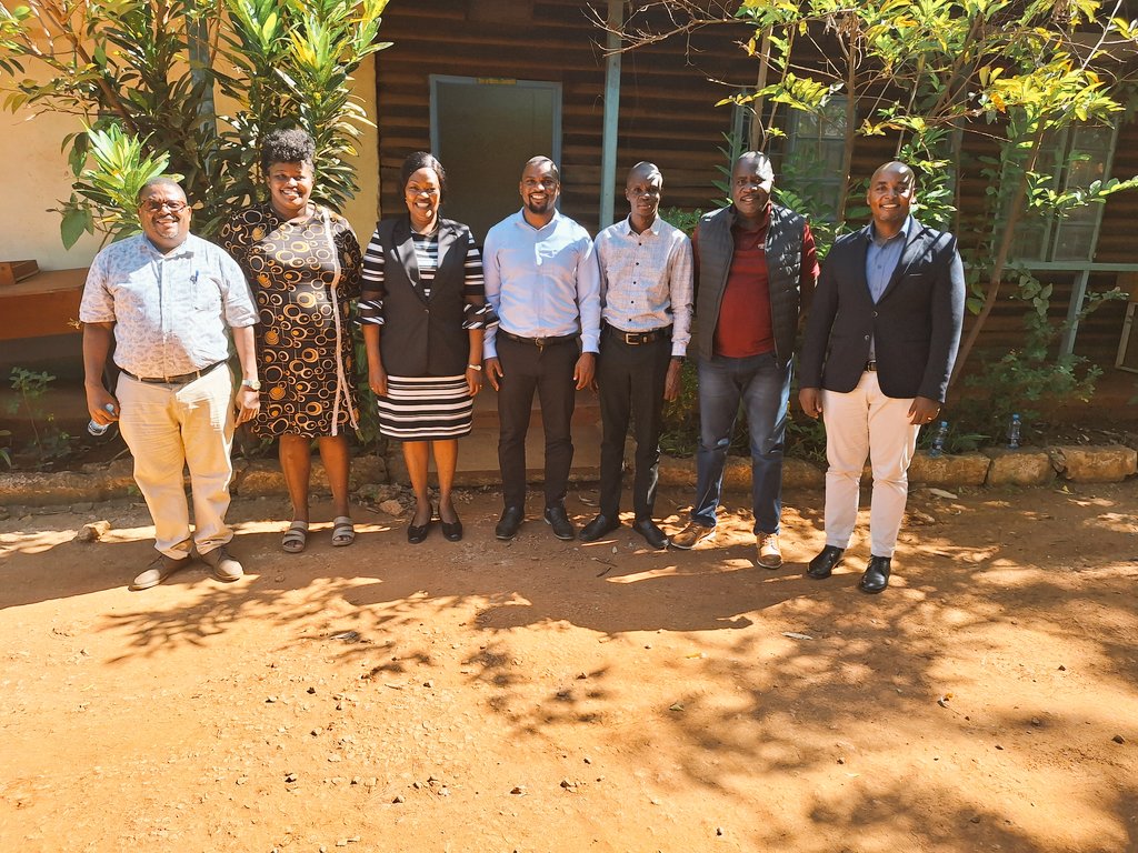 Excited to welcome a team of officers from govt MDAs who will be conducting environmental, social, and occupational screenings for our upcoming #FLLoCA projects. This ensures initiatives positively impact communities and the environment. #WakujaaKazini #ClimateChange