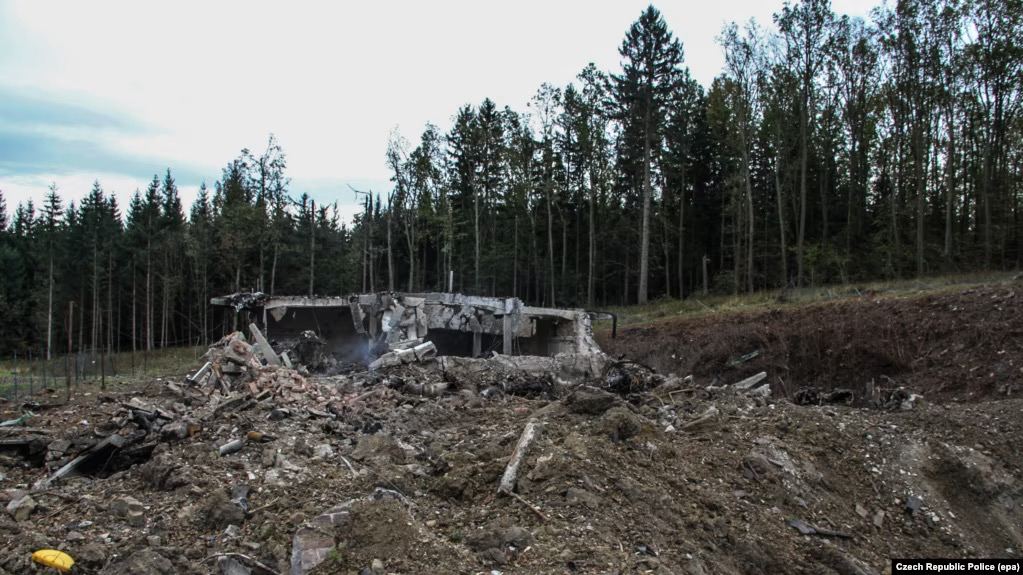 A Czech investigation has confirmed that the 2014 explosions at weapons depots in the village of Vrbětice were carried out by members of Russian military intelligence (GRU) The aim was to prevent the delivery of weapons and ammunition to areas where the Russian army was