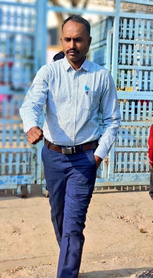 Rahulba67410237's tweet photo. जनता के SDM @sdm_suresh_km सुरेश कुमार जी को जन्म दिवस की ढेर सारी शुभ कामनाएं। https://t.co/dhiCmEVUV0