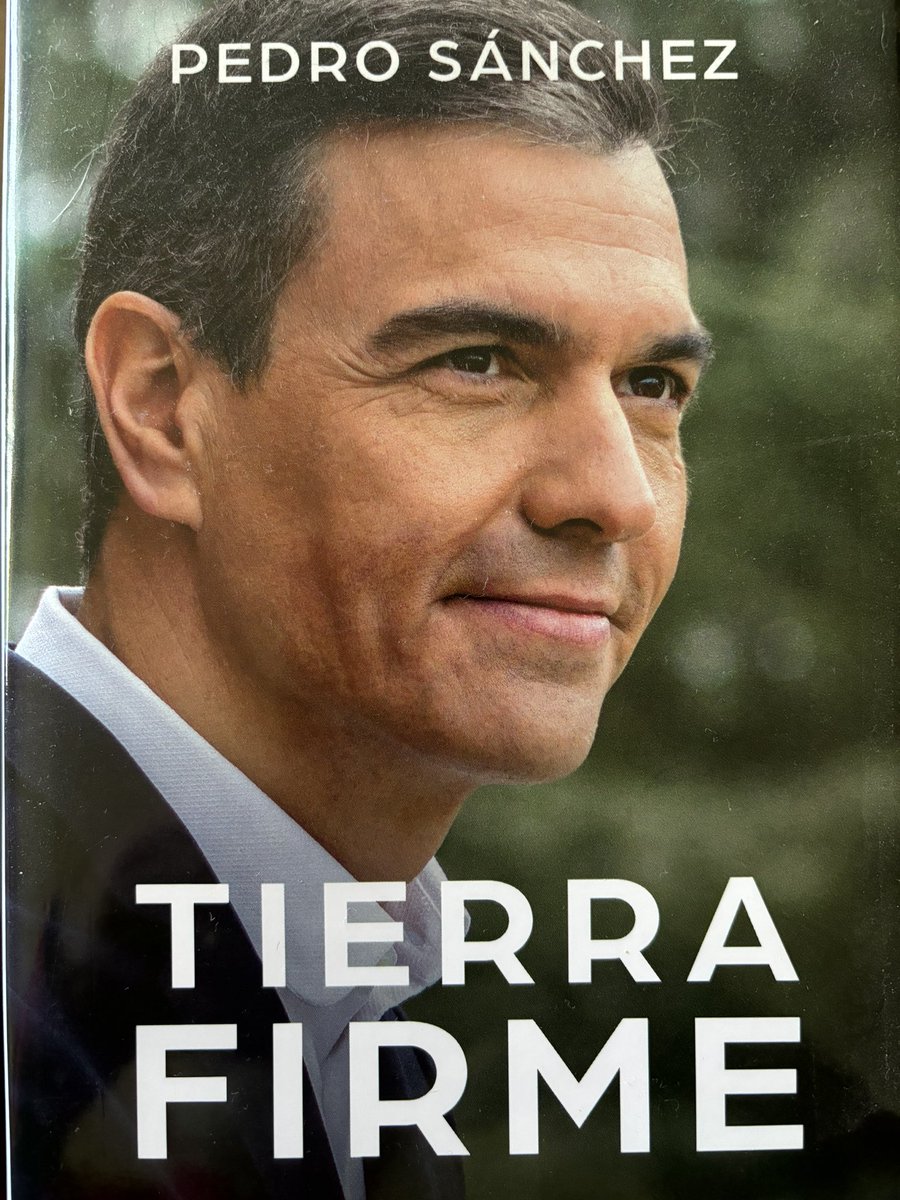 Pedro Sánchez no dimite.Gracias. ! Viva la Democracia!.