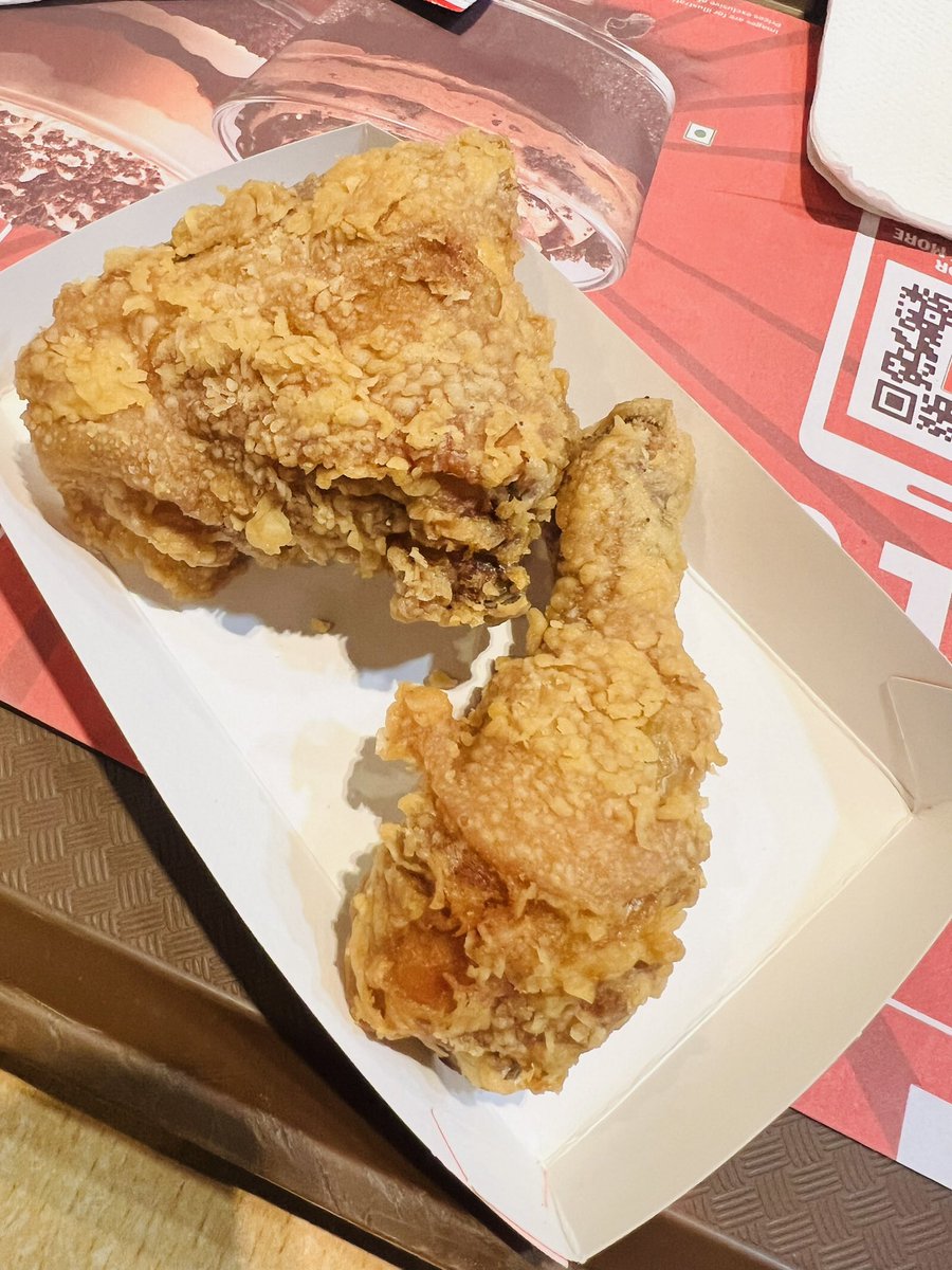 Everyone loves fried chicken, Don't ever make it. Ever. Buy it from a place that makes good fried chicken. #chicken #Foodie #foodlover #FoodForThought