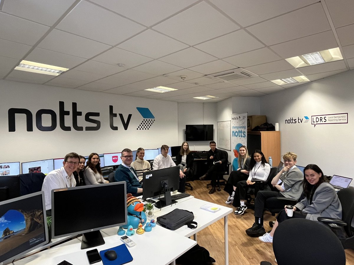 Great to have #journalism placement students across both digital and broadcast from @NottmTrentUni @CBJNews supported by @Jonnygreatrex and @AdamToms3 in our #Nottingham city centre newsroom this week. Look out for their work alongside our team online and TV. 🎥📝