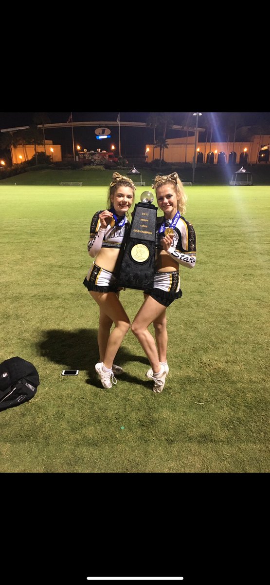 __laurpres__'s tweet image. Good luck Stars bring home #7❤️🥰💫 #wcss