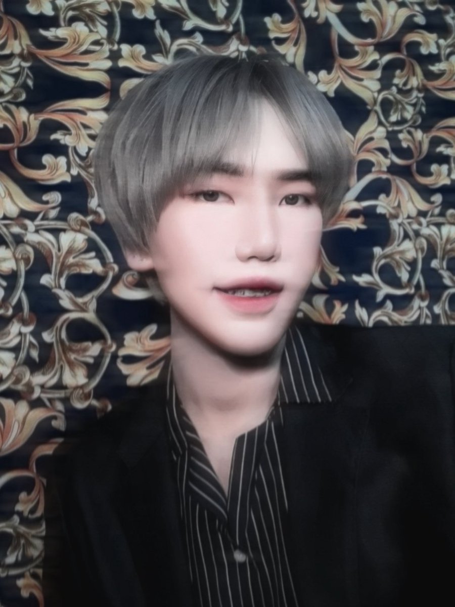 ก็เรามันเฮียจีน เฮียจีนมาตลอด พอจะเป็นหนุ่มตี๋ที่จริงใจของใครได้บ้างยัง 😎