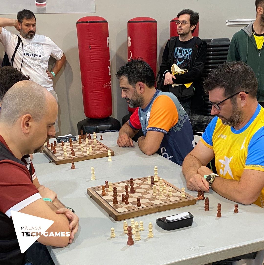 malagatechgames's tweet photo. #MTG24 ha reunido en @inacua_oficial a casi 1.000 trabajadoras de 25 nacionalidades para competir en 11 disciplinas deportivas. Ni la lluvia pudo evitar el buen ambiente del mundo 'startupero' de la ciudad. ¡Un fin de semana cargado de diversión, salud, deporte y compañerismo! https://t.co/XMcGAKr4s4