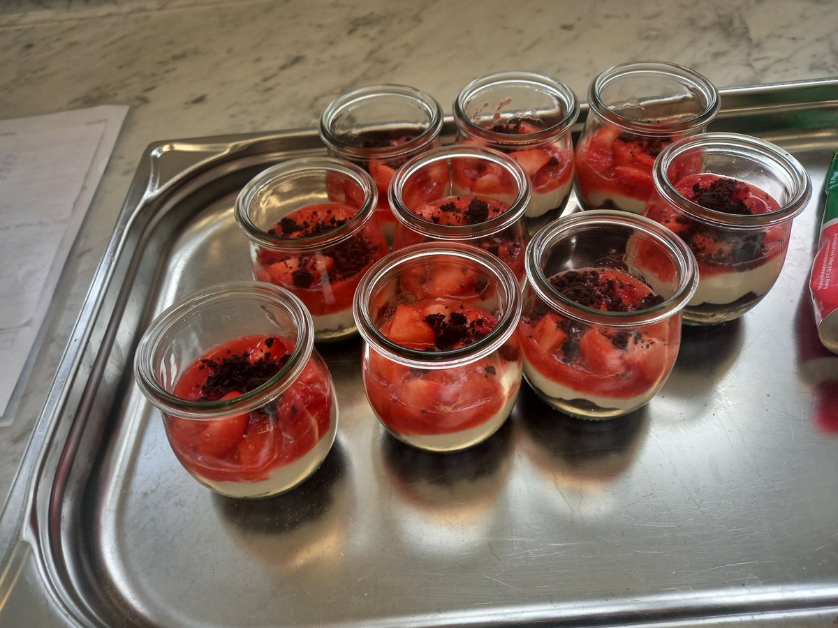 ลีธ (@leithyours_) on Twitter photo 