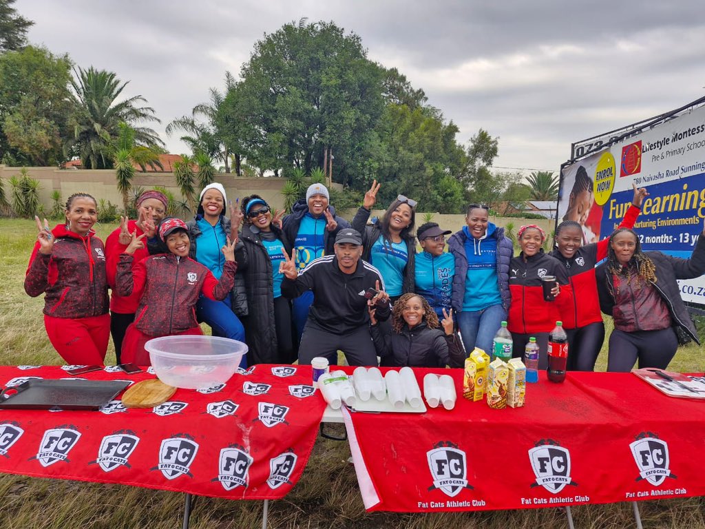 waterfallcityac's tweet photo. Top tier seconding at all the waterpoints at the annual #AwesomeThreesome & #Faracats comrades training run this past weekend so a BIG THANK YOU to all the Waterpoints & clubs. Special shout out to our members who devoted their time to help with seconding duties. https://t.co/pQjDsQ0xeh