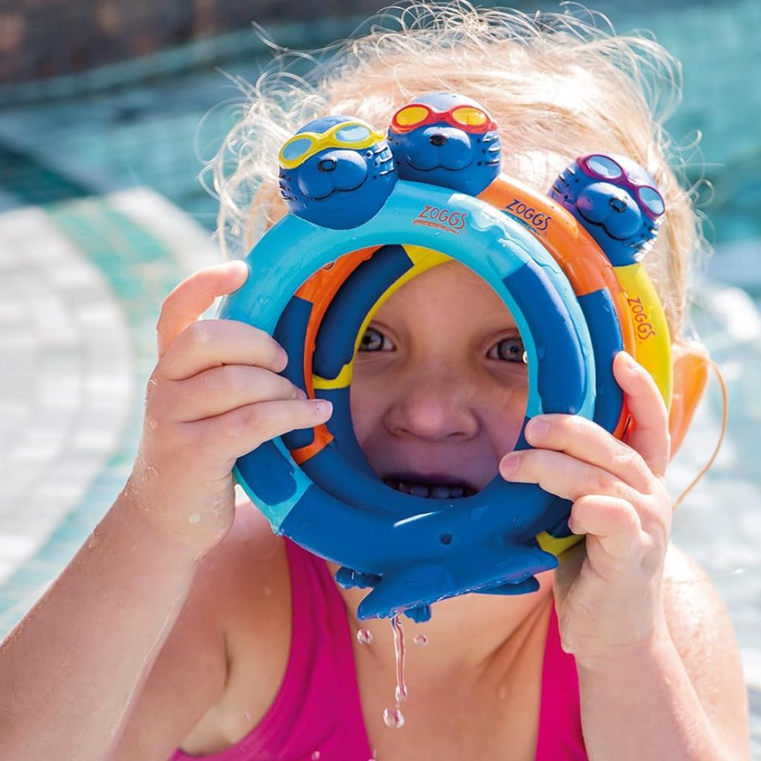 Build your child's confidence in the water with our Zoggs learn to swim collection! 💧

Earband: ow.ly/p0h450RoP2R
Dive sticks: ow.ly/jHZs50RoP2L
Dive rings: ow.ly/oxQT50RoP2Q

#proswimwear #swimming #swimequipment #learntoswim #equipment #swimmer #zoggs