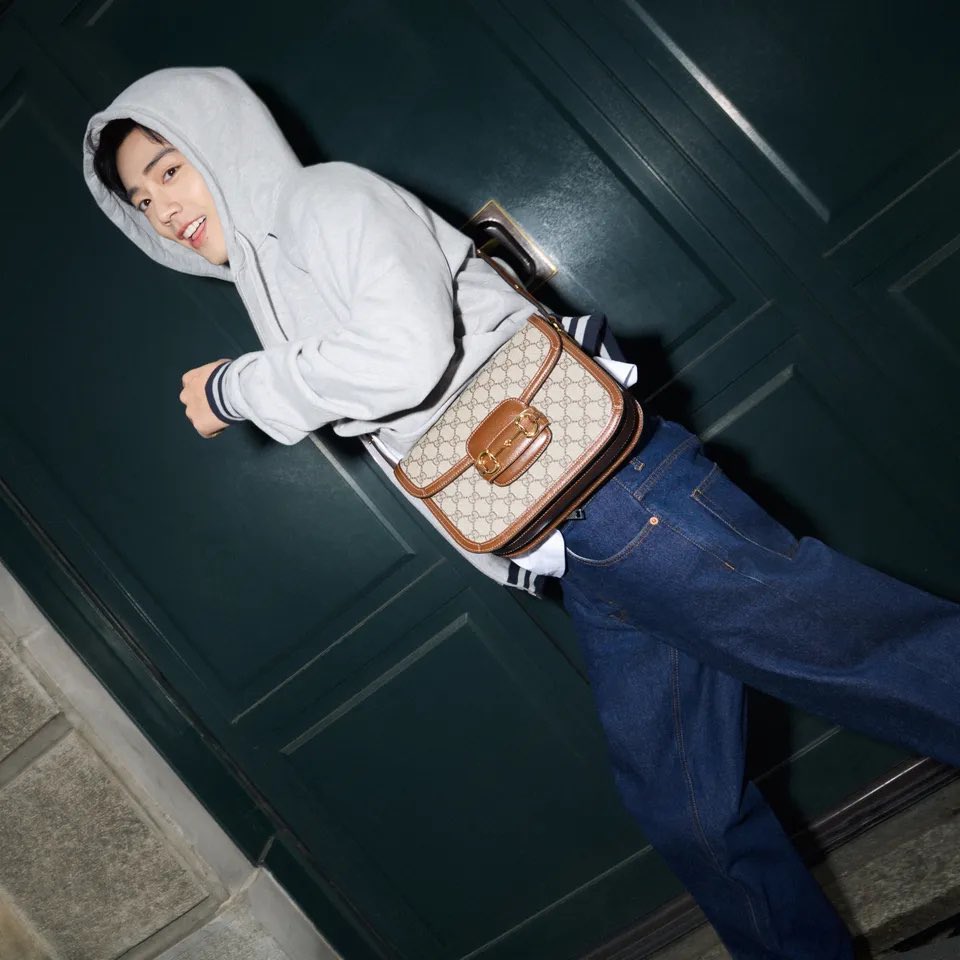 관뚜껑을 열지 않을 수 업내...