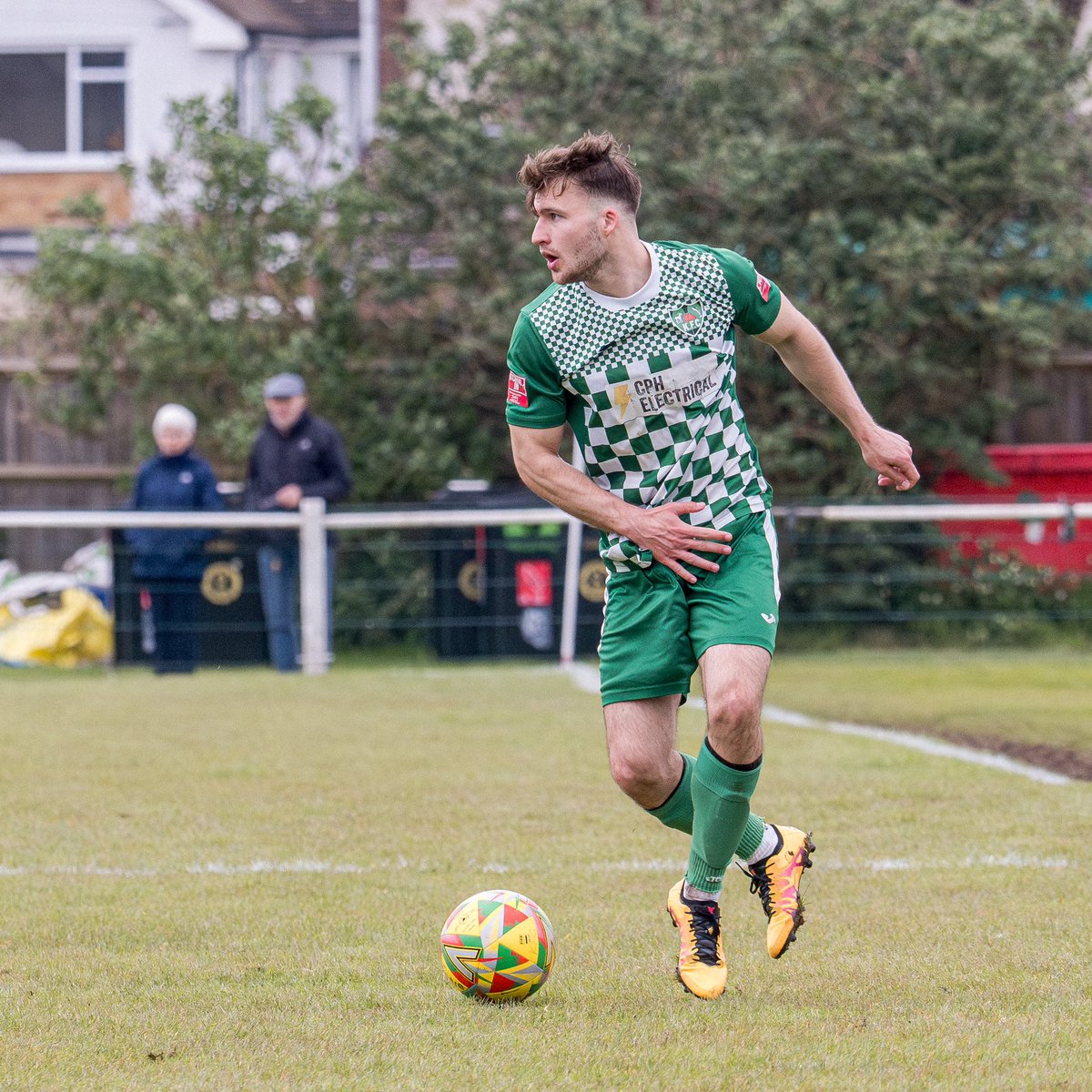 📸 The full Match Gallery is now available to view following Saturday’s victory! 👉 flic.kr/s/aHBqjBobuy The superb work of @duncan_eames shines through once again 🤩 #COYG #KFC 💚