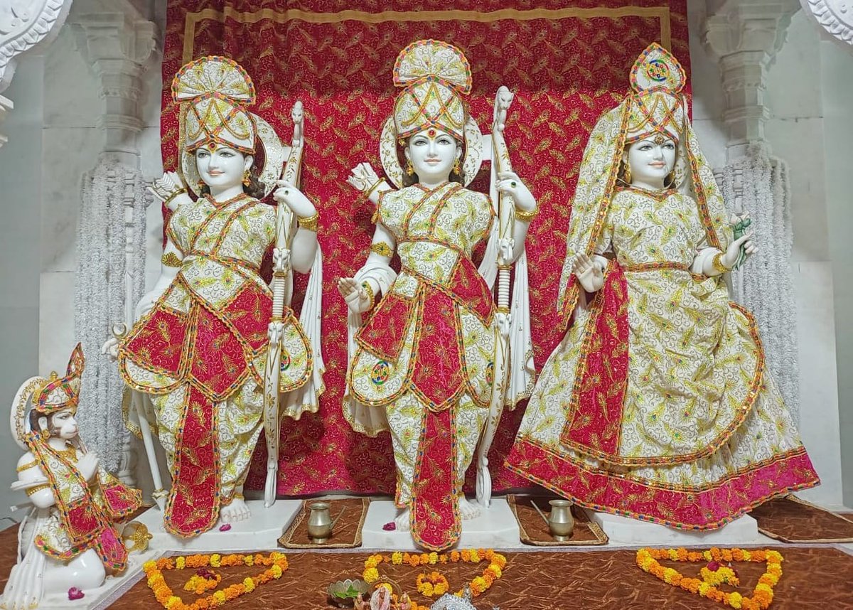 श्री राम मंदिर, प्रभासक्षेत्र - गुजरात (सौराष्ट्र),
दिनांकः 29 अप्रैल 2024, चैत्र कृष्ण पंचमी - सोमवार
मध्याह्न शृंगार
04242380
#rammandir 
#SomnathRamTemple