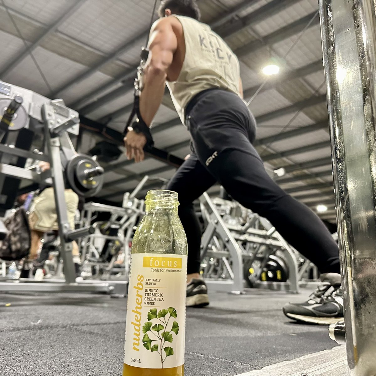 Get ready for your workout - naturally - with nudeherbs focus Tonic 🍀💪. Our focus Tonic is a natural brew of six functional herbs with a refreshing natural peach flavour helping you to maximise your performance while working out🍑. #nudeherbs #herbalmedicine #healthyfood #gym