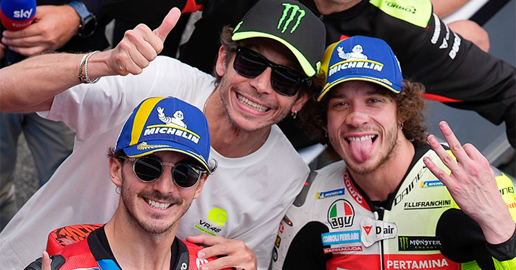 Valentino Rossi: 'Marc Marquez gibi biri herhangi bir zayıflık hissederse seni yer. Ama Pecco son üç turu mükemmel tamamladı ve oradaki en iyi Ducati sürücüsü olduğunu kanıtladı.' 📰 @result_race