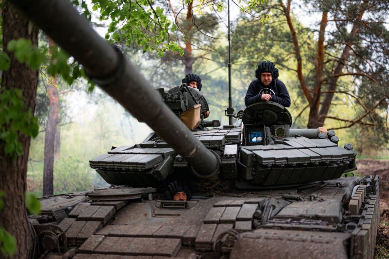 صور الجيش الاوكراني في الحرب الروسية-الاوكرانية.........متجدد GMUDcepWkAEqtkz?format=jpg&name=large