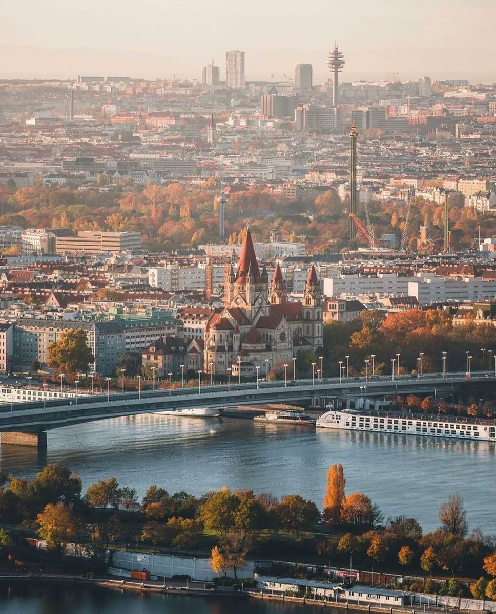 Vienna, Austria 🇦🇹 📸: @KremserPhoto