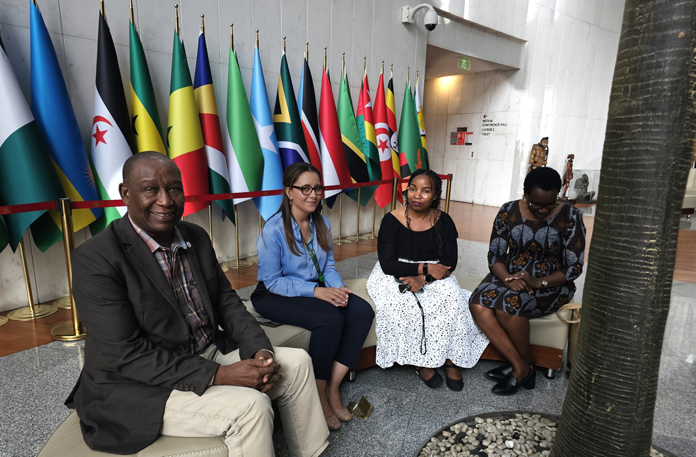 NBD RM & colleagues visit AU HQ; host Dr F. Z. Jihane, Head of Sustainable Environment & @pamelalevira, Policy Officer Climate Change; held fruitful talks on #AfricaWaterAgenda & importance of #CivilSociety in promoting #waterCooperation for #PeaceSecurity & #SocialEconomicDev't