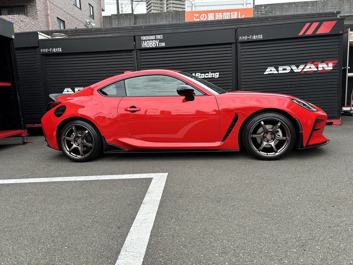 tg_minamioosawa's tweet image. 毎週土日恒例の【YOKOHAMA WHEEL】大商談会が始まりま～す💪

そんな本日1発目は、、、
【#GR86】に【ADVAN Racing RG-4】のお取り付けですっ🚗
真っ赤なボディに #RG4 の #コッパーブロンズ がいい感じですねぇ～♪

#ヨコハマホイール は実績多数の当店にお任せくださ～い👍

サイズ：18X8J+47 5/100