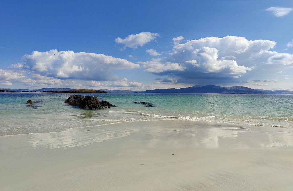 A fine day again on Iona.