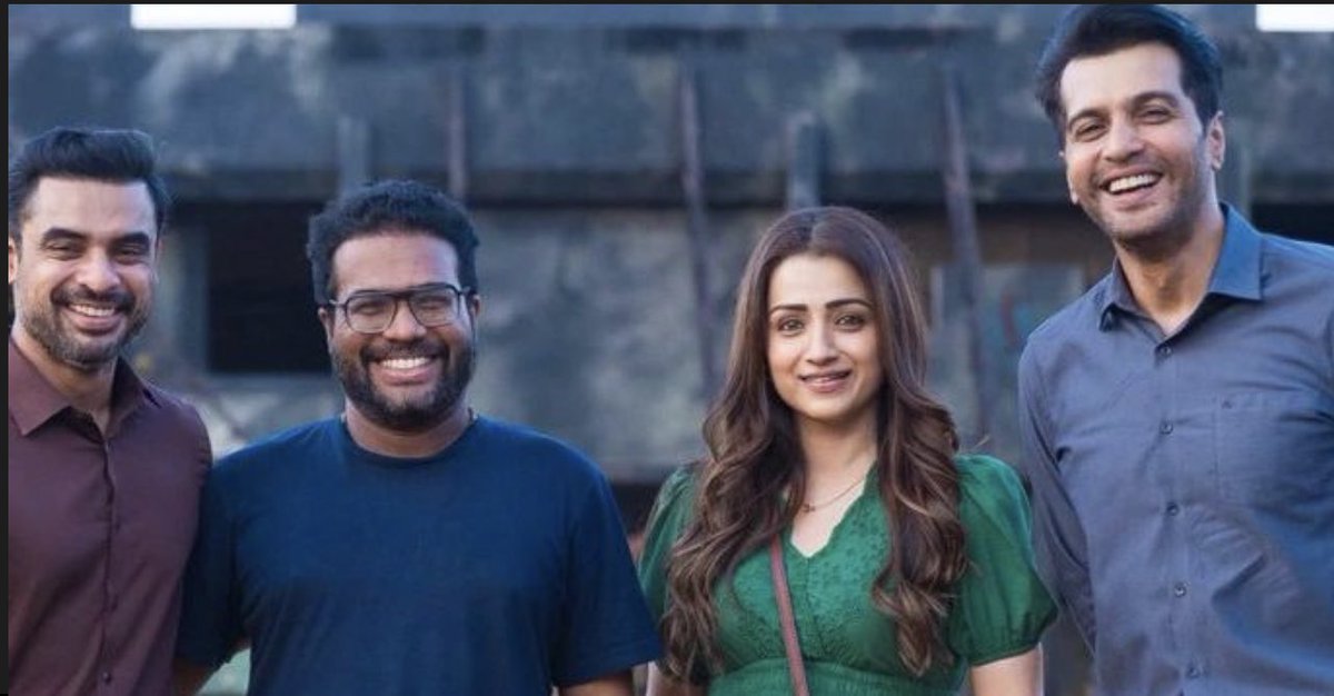 One more picture of #Identity team on the sets.

@trishtrashers @ttovino #VinayRai @AkhilPaul_