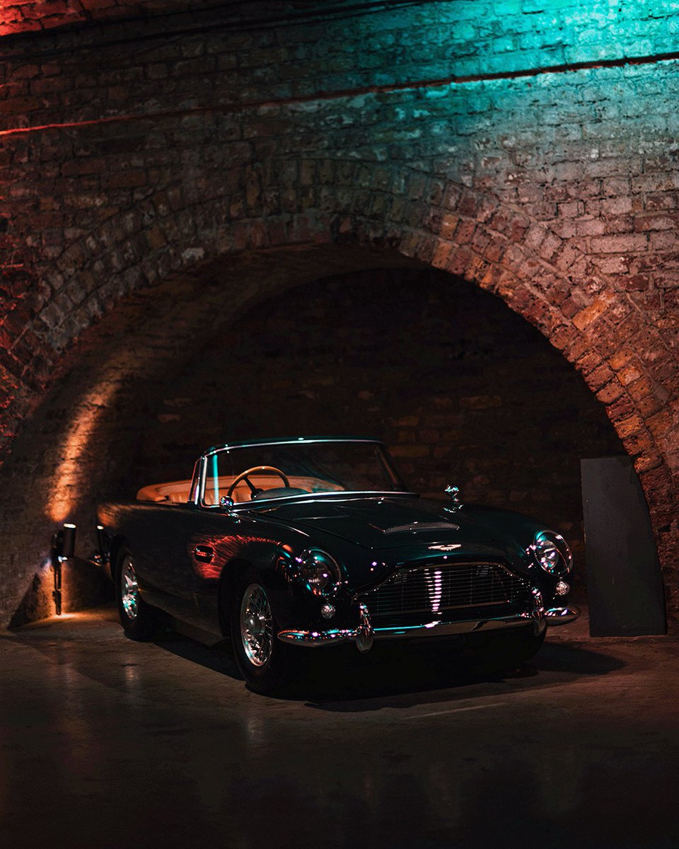 AstonMartinLDN's tweet photo. A classic reborn. 

Introducing the DB5 Junior, beautifully appointed in Goodwood Green paintwork and Bridge of Weir Oxford Tan leather specification. 

Enquire with us to secure your little piece of history.

#AstonMartinLondon #AstonMartin #LittleCars https://t.co/wcqkisNDs2