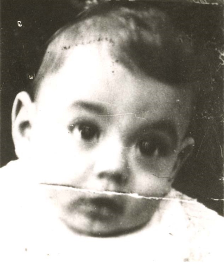 29 April 1942 | A French Jewish boy, Lucien Benayoun, was born in Lyon. He was deported to #Auschwitz on 11 August 1944 and murdered in a gas chamber.