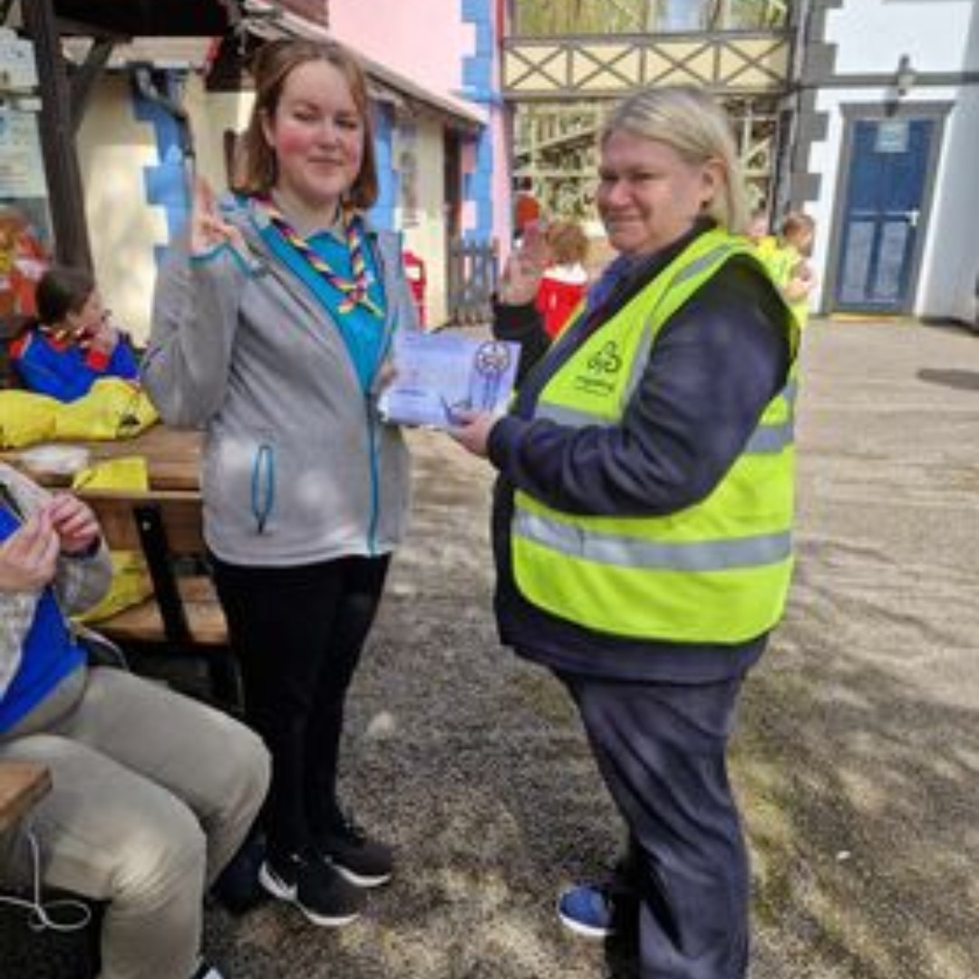 Congratulations to 4 Guides at 3rd Debdale Guides from @GirlguidingMcr for achieving their gold awards. What an incredible achievement girls, well done for all your hard work! 💖😊