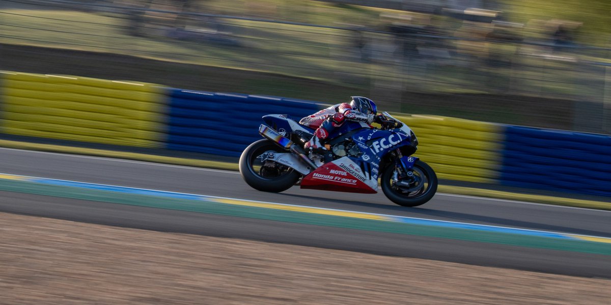 Élection de la ✨𝒑𝒍𝒖𝒔 𝒃𝒆𝒍𝒍𝒆 𝒍𝒊𝒗𝒓𝒆́𝒆✨ des #24hmotos ! Dites-le nous dans les commentaires ⤵️ #FIMEWC