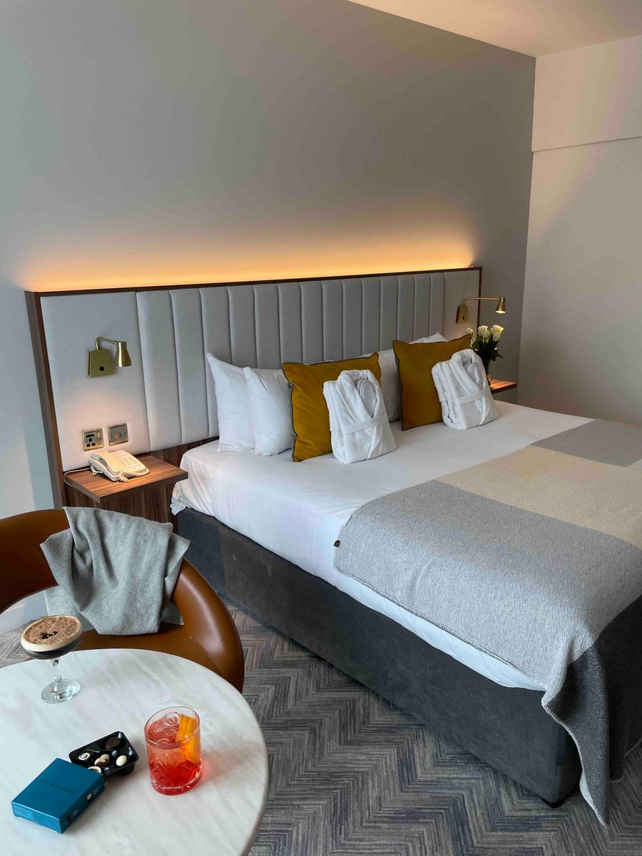 AddressCitywest's tweet photo. Take off on a stylish Dublin escape with our ‘Taste The Address’ package this May! 

🌟 Book now and look forward to a bliss filled stay ~ https://t.co/LesfQp8bDf

#DublinEscape #LuxuryGetaway #TasteTheAddress #DublinCity https://t.co/cP3QeHb1Sx